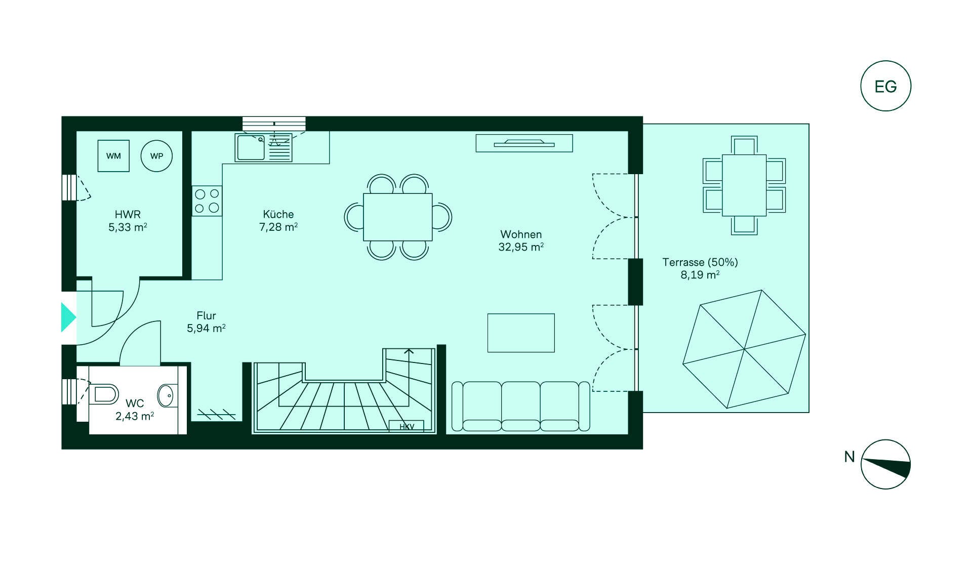 Grundriss des Erdgeschosses: Flur, Küche, geräumiges Wohnzimmer, WC, Hauswirtschaftsraum und Terrasse.