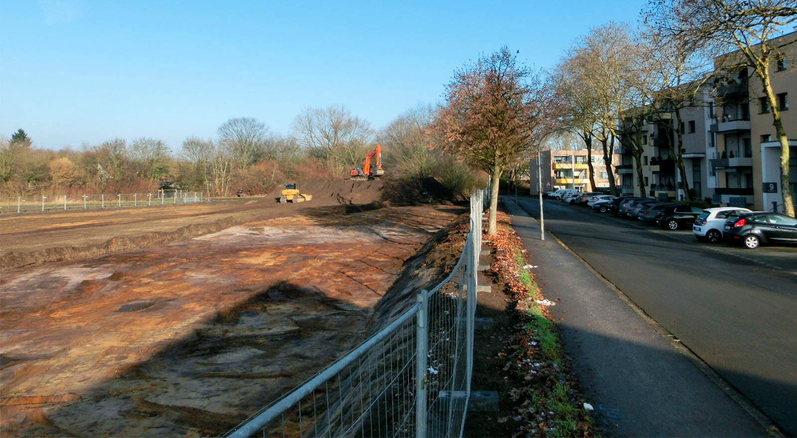 Blick auf das Grundstück vor den Erschließungsarbeiten